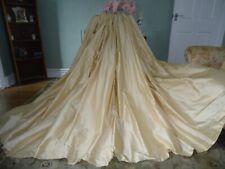 Huge long silk for sale  GRIMSBY