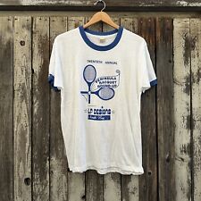 Camiseta vintage años 80 raqueta pelota de tenis patrocinador de Mercedes Benz segunda mano  Embacar hacia Mexico