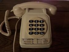 Ancien téléphone blanc d'occasion  Tain-l'Hermitage