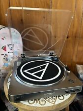 Tocadiscos Audio-Technica AT-LP60-Totalmente Automático con Transmisión por Correa - Plateado segunda mano  Embacar hacia Argentina