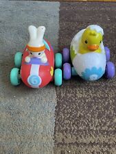 Usado, Coches de carreras Chick Bunny autos de carreras jelly bean huevos de Pascua juguetes para niños pequeños segunda mano  Embacar hacia Argentina