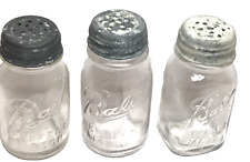Agitadores de sal e pimenta de vidro transparente vintage/antigos com tampas de zinco década de 1930, usado comprar usado  Enviando para Brazil