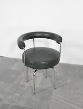 Vintage reprodukcja krzesło Charlotte Perriand Le Corbusier Pierre Jeanneret LC7 na sprzedaż  PL