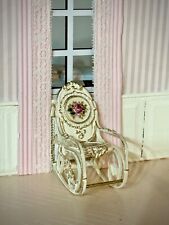 Cadeira de balanço vitoriana marfim feita artesanal miniatura casa de bonecas 1:12 comprar usado  Enviando para Brazil