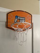Mini NCAA aro basquete sobre porta traseira Wilson Final Four comprar usado  Enviando para Brazil