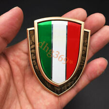 Decalcomanie,emblemi,bandiere usato  Spedire a Italy