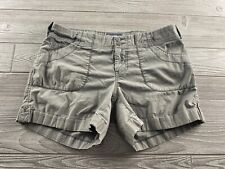 North face shorts for sale  Shipping to Ireland