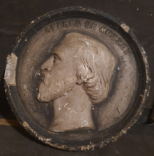 Medaillon relief platre d'occasion  Paris XVIII
