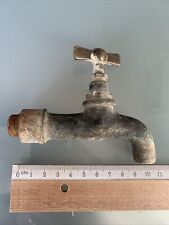 Antico rubinetto usato  Italia