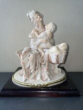 Maternità scultura porcellana usato  Palermo