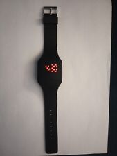 Relógio digital de silicone preto - Aparência retrô dos anos 1980 - Tela sensível ao toque LED vermelha -Accutime comprar usado  Enviando para Brazil