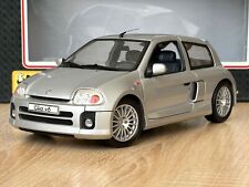 1/18 Renault Clio v6 gris phase 1 UH Universal Hobbies Eagle item 4500 comprar usado  Enviando para Brazil