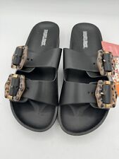 Sandálias femininas MUK LUKS Grand Cayman pretas, novas com etiquetas (sem caixa) tamanho 8 comprar usado  Enviando para Brazil