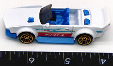 Hot Wheels Track Manga 2020 coche diecast juguete blanco azul rojo segunda mano  Embacar hacia Argentina