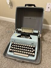 Vintage 1958 Royal Quiet De Luxe Portable Typewriter Blue w/ Case Nice Working for sale  Shipping to South Africa