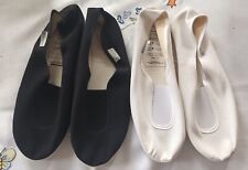 Lot paires chaussons d'occasion  Le Plessis-Robinson