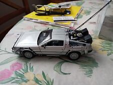 Máquina del tiempo Delorean Regreso al futuro parte 1 modelo de coche diecast (Welly) segunda mano  Embacar hacia Argentina