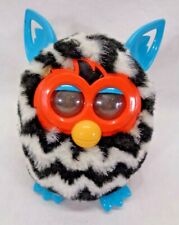 Furby Boom preto e branco zebra listrado orelhas turquesa listras ziguezague azul comprar usado  Enviando para Brazil