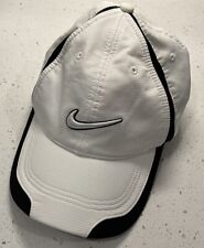 Usado, Gorra de pelota de golf Nike para adultos blanca/negra ajustable segunda mano  Embacar hacia Argentina