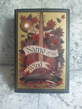 The Name of the Wind: The legendary must-read fantasy masterpiece,New Hardcover  segunda mano  Embacar hacia Mexico