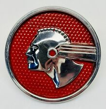 Medalhão vintage Pontiac Chieftan emblema de metal quarto painel 1951 1952 1953, usado comprar usado  Enviando para Brazil