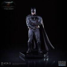 Batman DC Batman V Superman Dawn of Justice Iron Studios escala 1:10 Ben Affleck comprar usado  Brasil 