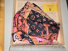 Foulard louis vuitton usato  Vigevano