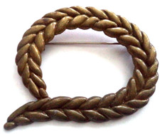 antique tone wreath brooch for sale antique tone wreath brooch for sale Swansea
