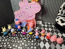 Estojo de transporte Peppa Pig plástico com alça armazenamento de brinquedos com 14 bonecos Friends comprar usado  Enviando para Brazil