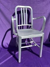 Cadeira de braço genuína Emeco 1006A azul marinho alumínio escovado comprar usado  Enviando para Brazil