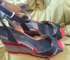 1 2 ladies 8 tommy shoes for sale  Cleveland