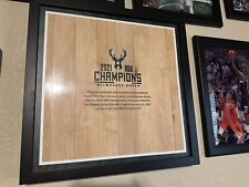 Usado, [ULTRA RARO] 2021 Milwaukee Bucks Championship Court Piece 19”x19” com certificado de autenticidade (1/50) comprar usado  Enviando para Brazil