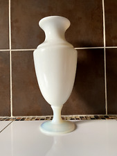 Vase opaline blanche d'occasion  Bouc-Bel-Air