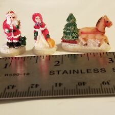 De colección resina Santa Claus, señora Claus y árbol tirando de caballos. Casa de muñecas. segunda mano  Embacar hacia Argentina
