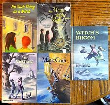 Lote de 4 livros de bruxa/mágica infantis Ruth Chew Halloween SC & 1 HC livro 2, usado comprar usado  Enviando para Brazil