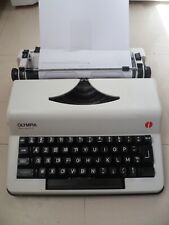 Machine écrire olympia d'occasion  Saint-Paterne-Racan