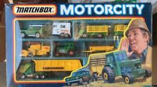 JUEGO DE GRANJA MATCHBOX MOTORCITY MC-7 1/64 segunda mano  Embacar hacia Argentina