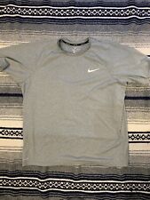 Usado, Camiseta de natação Nike masculina Rash Guard Hydroguard UPF 40+ tamanho XL NESSAA588-001 comprar usado  Enviando para Brazil