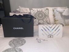 Chanel Le Boy holográfico Chevron branco pele de cordeiro antigo médio comprar usado  Enviando para Brazil