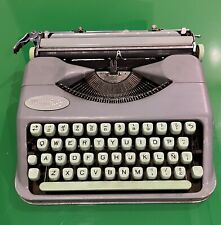 HERMES BABY TYPEWRITER. SEAFOAM GREEN. SPANISH LAYOUT. SWISS MADE 1958. for sale  Shipping to South Africa