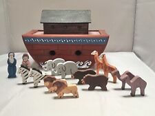Arte popular esculpida em madeira da Arca de Noé com animais + Noé/Esposa vintage feita à mão. comprar usado  Enviando para Brazil