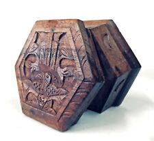 Usado, Titular de la Joyería de Almacenamiento Caja de la baratija de madera De colección mano hecha a mano Talla de arte en madera de teca segunda mano  Embacar hacia Spain
