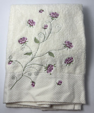 Usado, Toalha de banho Akova marfim bordada com rosas de flores rosa 48 x 27 100% algodão comprar usado  Enviando para Brazil