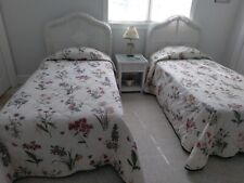 Twin bedroom set for sale  New Bern