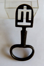 Ancienne clef capucine d'occasion  Maisons-Alfort