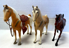 Usado, 3 cavalos Breyer Western Pony com rédeas de sela #42 Palomino #57 Tennessee Walker comprar usado  Enviando para Brazil