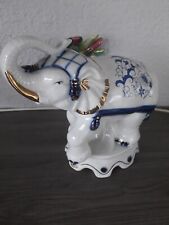 Statue éléphant porcelaine d'occasion  Laruscade