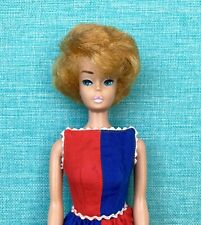 Usado, Boneca Barbie vintage loira corte bolha fantasia vestido grátis sapatos mula vermelha década de 1960 comprar usado  Enviando para Brazil