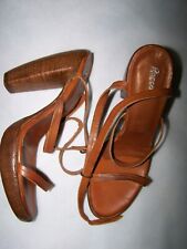 Scarpe sandali rocco usato  Italia