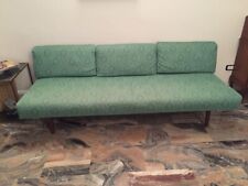 Famoso divano posti usato  Milano